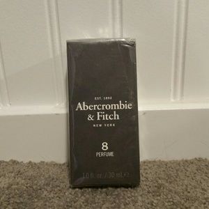 Abercrombie & Fitch 8