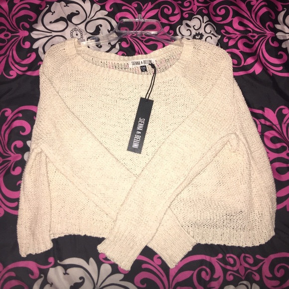 crop top sweater