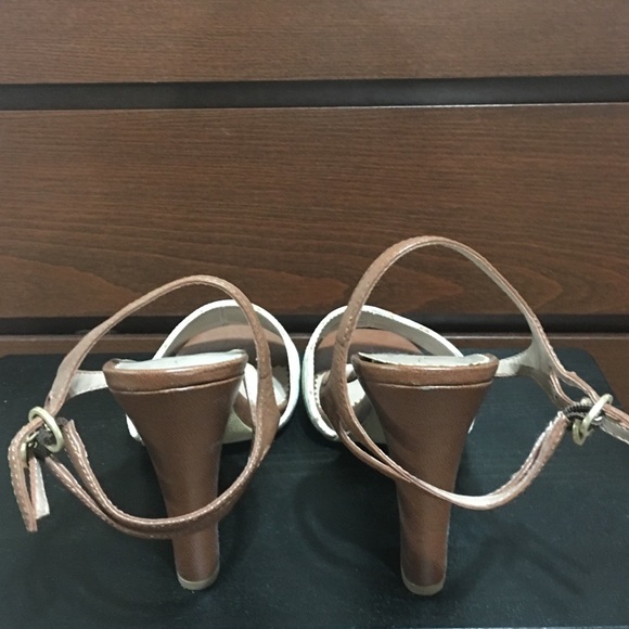 Tahari Destine. Wore once. - Picture 3 of 4