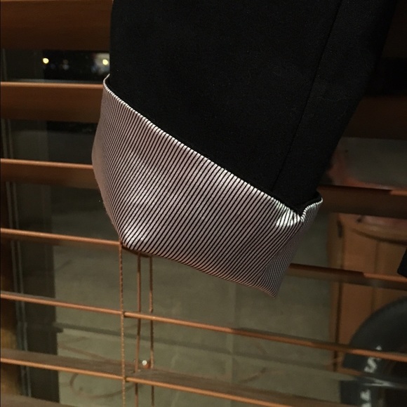 Blazer - Picture 2 of 2