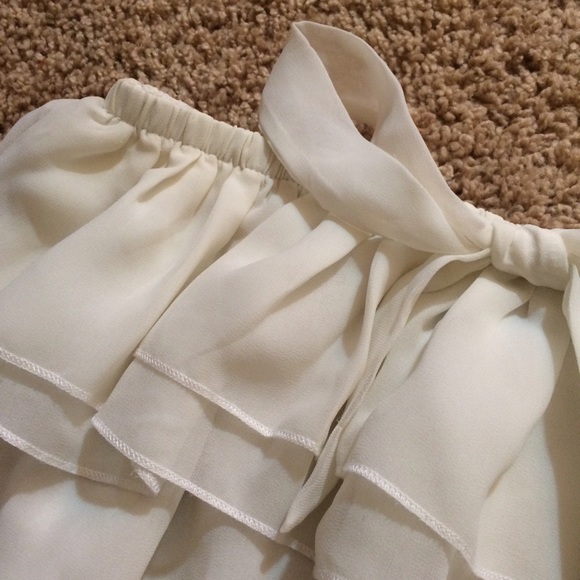 Strapless Top - Picture 2 of 3