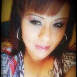 Meet your Posher, Monique