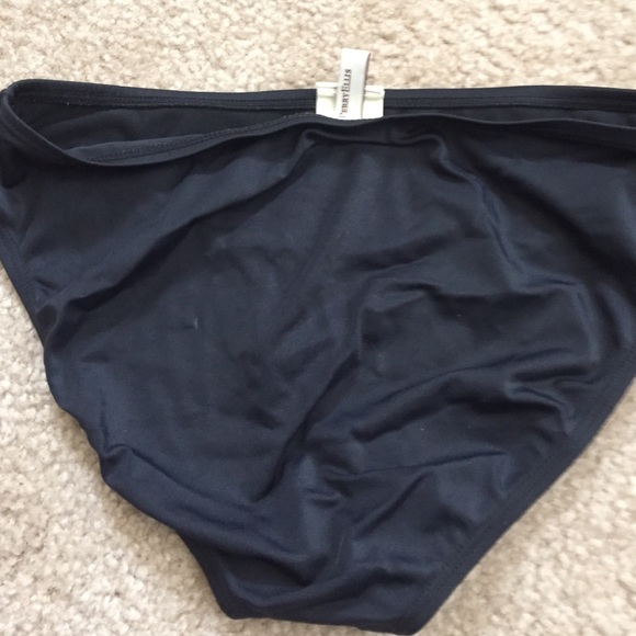 Black & white polka dot bikini w/ bottoms.Like new - Picture 4 of 4