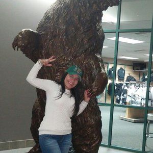 Meet your Posher, Mayra