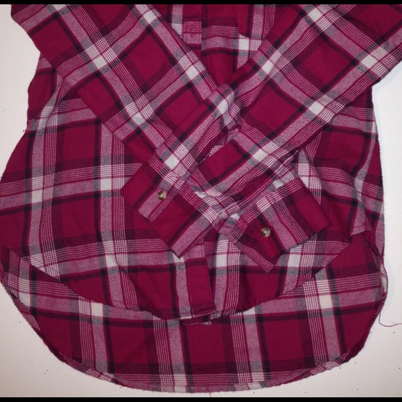 Hollister flannel ! - Picture 2 of 2