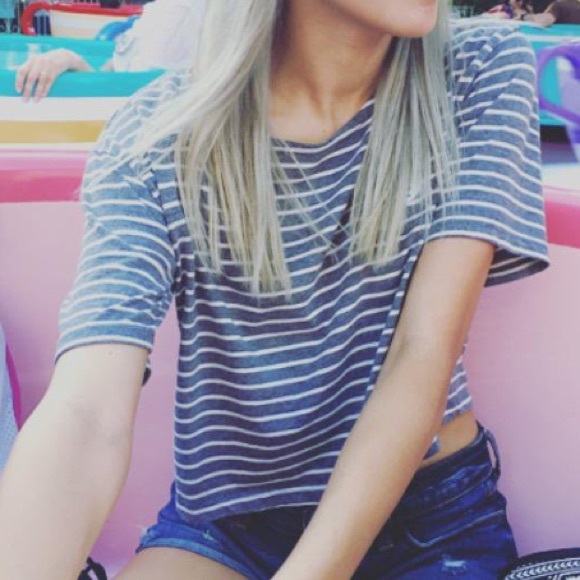 Striped white & grey crop top