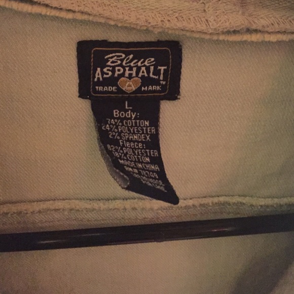 Cropped Denim Jacket - Picture 2 of 3