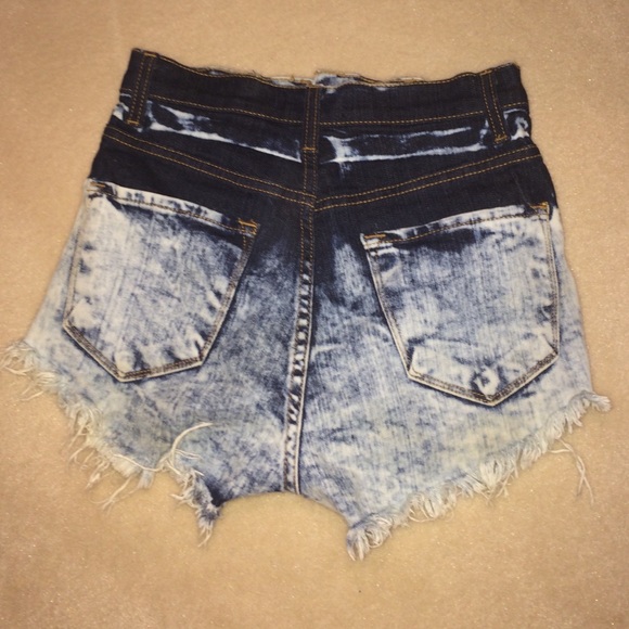 shorts - Picture 2 of 2