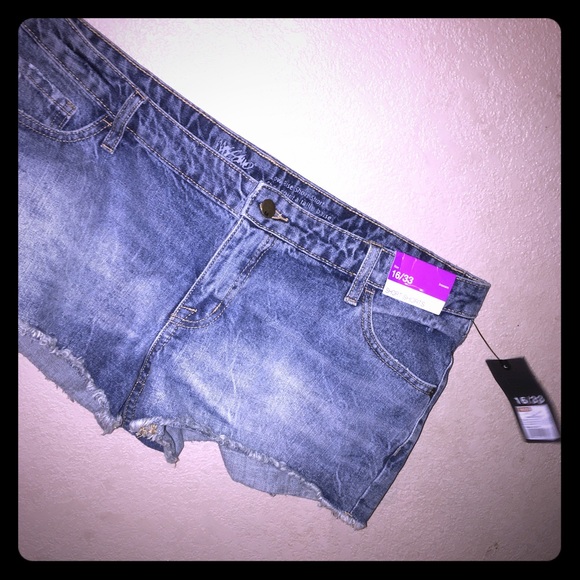 Brand new jean shorts
