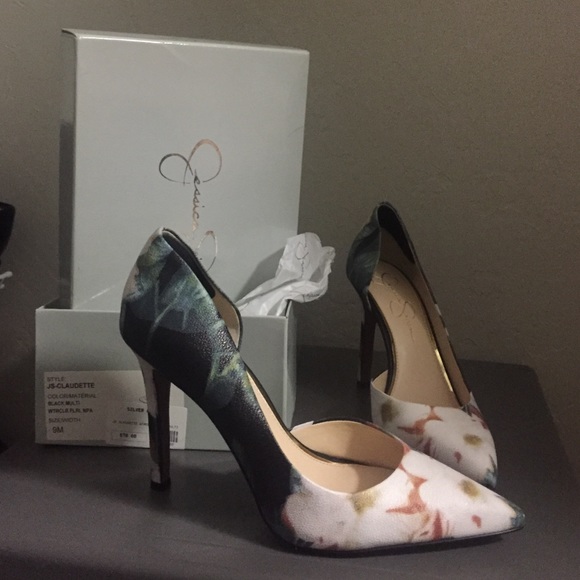 Jessica's Simpson Pump