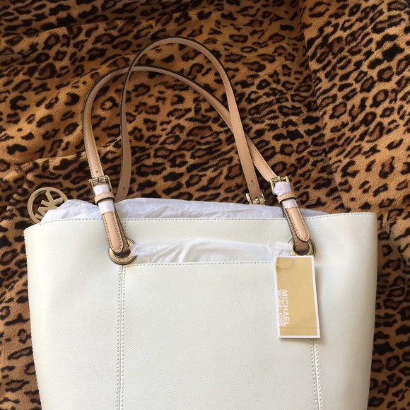 ❗️SOLD~Michael KORS Jet Set~optic white leather👜 - Picture 3 of 4