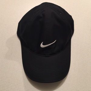 Nike Featherlight Dri-Fit Hat