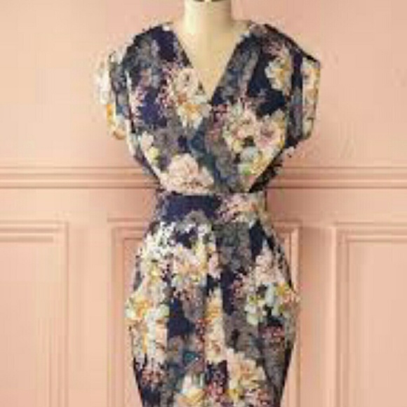 FINAL SALE Andromeda / Floral Kimono Dress