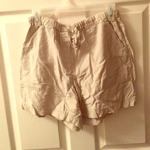 Comfy khaki shorts!