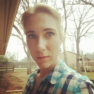 Meet your Posher, Leah