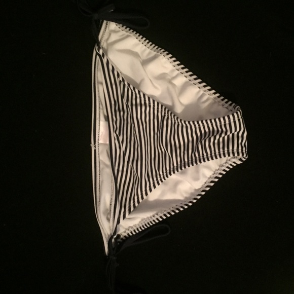 Xhilaration Bikini Bottoms // Nautical // Small