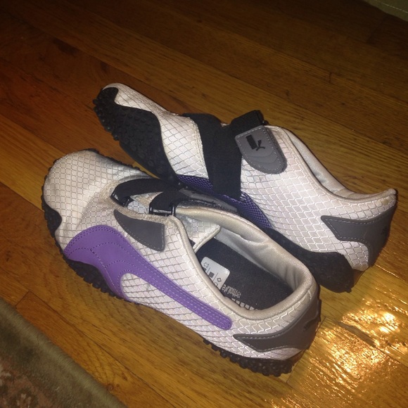 Size 8 Puma Sneakers