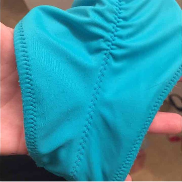 ❌sold❌ 2 Victoria Secret itsy bikini bottoms - Picture 4 of 4