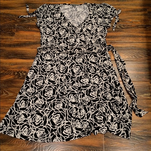 Apt 9 Wrap Dress