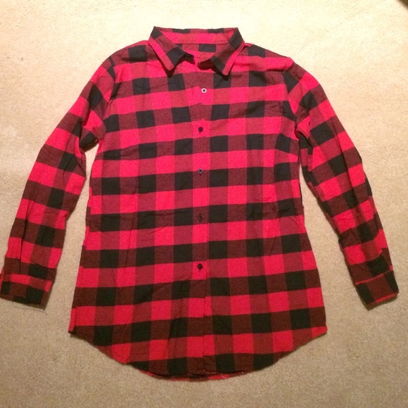🍁HP 11/24🍁NWOT Checkered Top - Picture 2 of 2