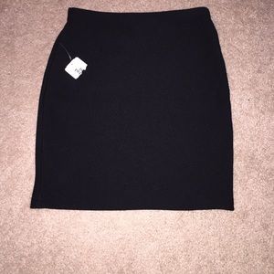 Forever 21 black skirt size Small. Never worn