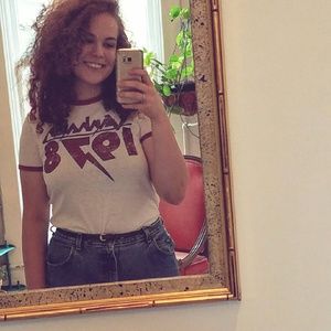 Meet your Posher, Lola