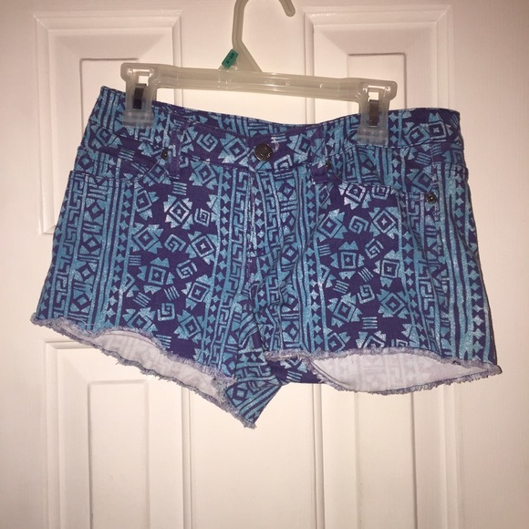 blue Aztec print shorts! - Picture 1 of 1