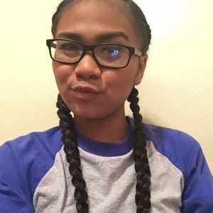 Meet your Posher, Lama