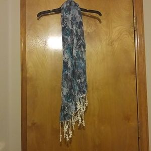 Multi season scarf