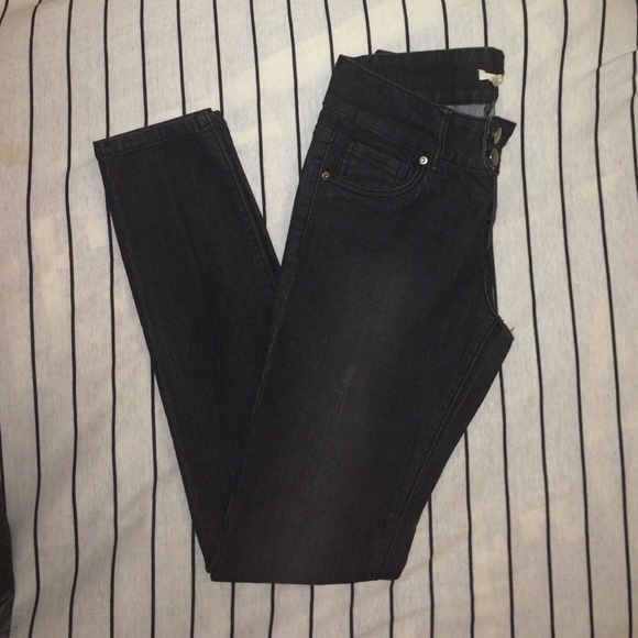 Jeans - Picture 2 of 2