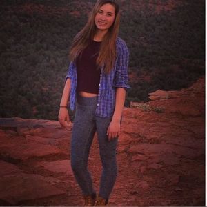 Meet your Posher, Ella