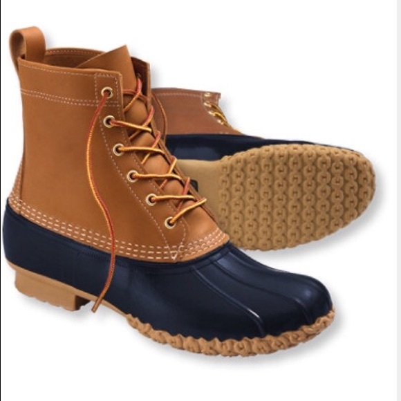 LL Bean Classic 8" Bean Boot in Navy
