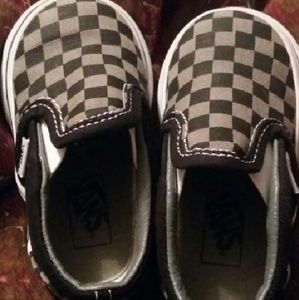 Boys vans size 4