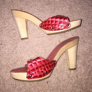 Dr Scholls size 7. Never worn.