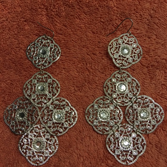 Ear rings