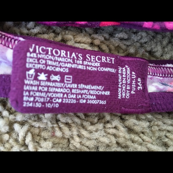 Victoria's Secret Push Up Bra 36B - Picture 2 of 2