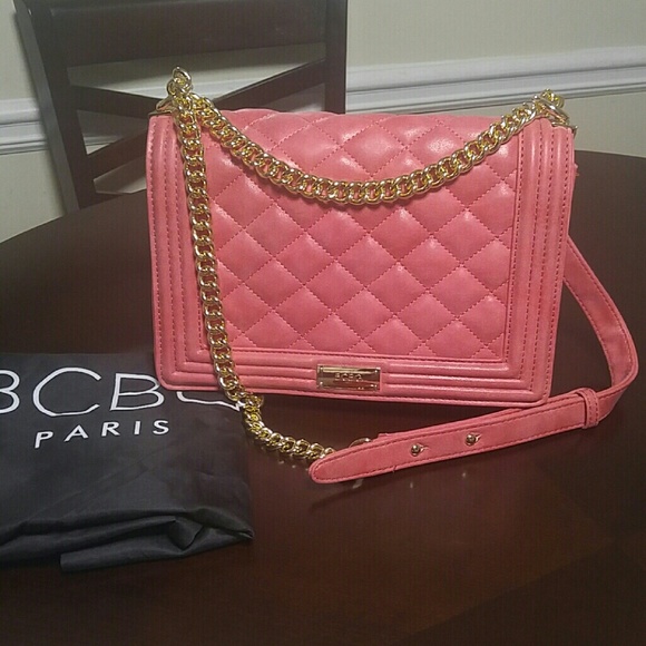 SOLD . BagBCBG Matte Quilted Shoulder Bag. - Picture 4 of 4