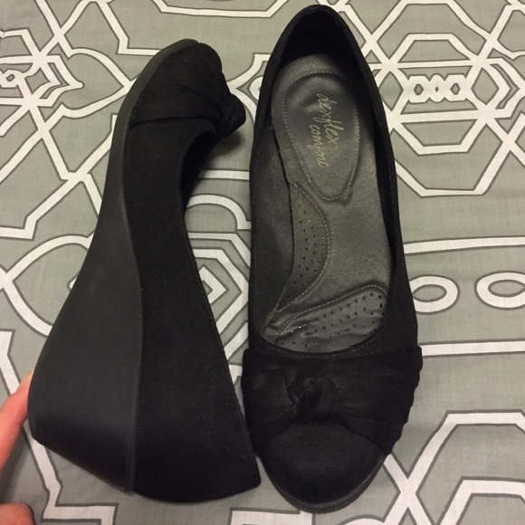 payless dexflex comfort