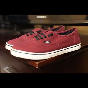 Low Pro Maroon Vans