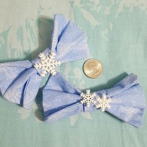 Handmade Winter Wonderland snowflake bow clips