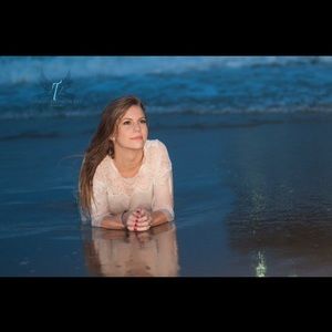 Meet your Posher, Chloe