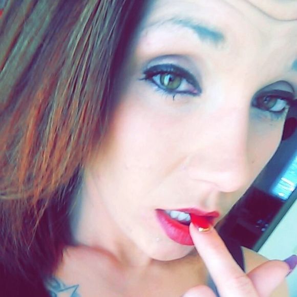 Meet your Posher, Amanda - Picture 1 of 1