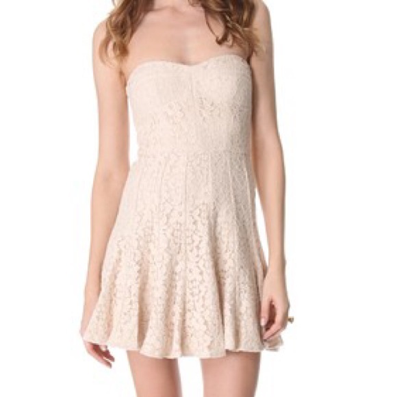 BCBGMaxAzria Dresses & Skirts - SOLD: NWT BCBG Maxazria "Lisanne" Lace Dress