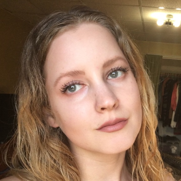 Meet your Posher, Jade