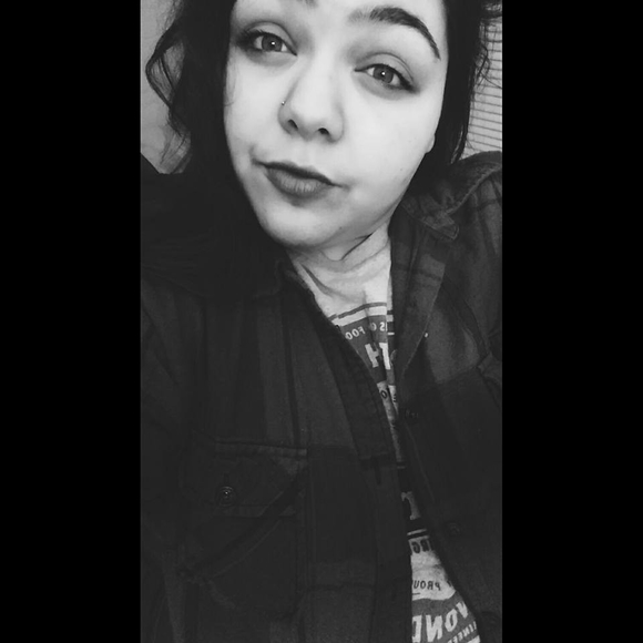 Meet your Posher, Elizabeth - Picture 1 of 1