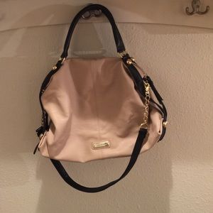 Brand new Steven madden hand bag.