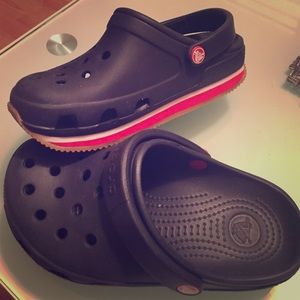 boy's crocs
