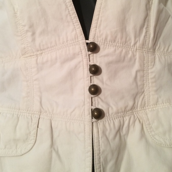 Super soft BR fitted jacket. Size 6 - Picture 2 of 4