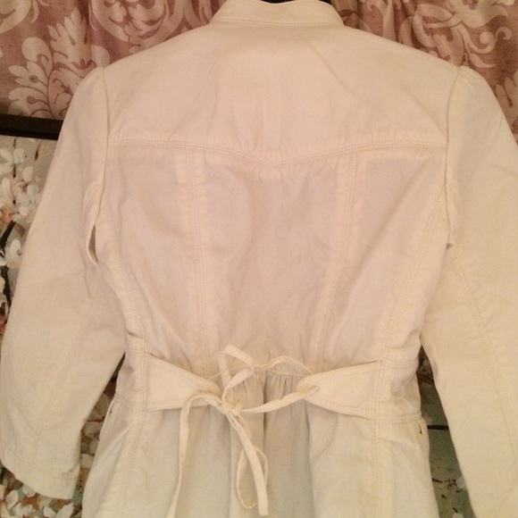 Super soft BR fitted jacket. Size 6 - Picture 4 of 4