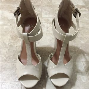 Elle Ivory Wedges Size 7.5